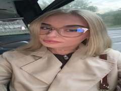 KristyQueen - blond female with  big tits webcam at xLoveCam