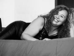KourtneyLouve - blond female webcam at xLoveCam