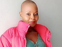 Kwanzo - female webcam at xLoveCam