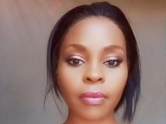 Kwanzo - female webcam at xLoveCam