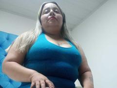 KyaraStone - blond female with  big tits webcam at xLoveCam