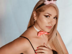 KyleiRousse - blond female with  big tits webcam at xLoveCam