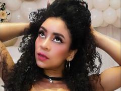 KylieJen - female with black hair webcam at xLoveCam