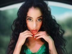 KylieJen - female with black hair webcam at xLoveCam