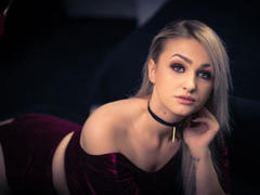 KylieJones - blond female with  big tits webcam at LiveJasmin