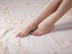 KylieVonDee - blond female with  big tits webcam at LiveJasmin