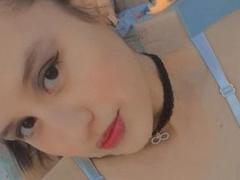 KylieEvans - female with brown hair webcam at ImLive