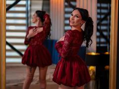 KyraReign - female with black hair and  big tits webcam at xLoveCam
