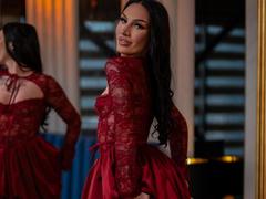 KyraReign - female with black hair and  big tits webcam at xLoveCam