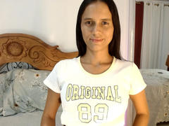 LaBandy - female with black hair webcam at xLoveCam