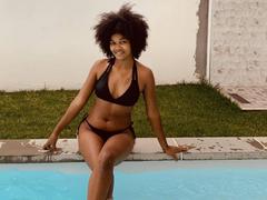 LaChaudeLily - female webcam at xLoveCam