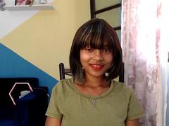 LaHotMaydah - female with black hair and  small tits webcam at xLoveCam