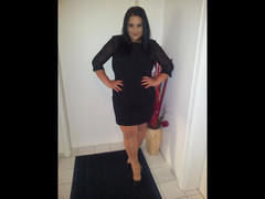 LaVa24-hot - female with black hair webcam at xLoveCam