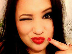 LaVa24-hot - female with black hair webcam at xLoveCam