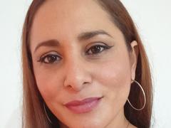 LaceySwit - female with brown hair webcam at xLoveCam