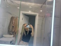 LacreshaZank - blond female webcam at xLoveCam