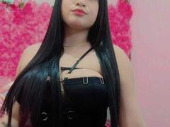 LadyAndMaholy - female webcam at xLoveCam