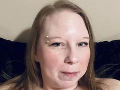 LadyCherieLynn - blond female webcam at xLoveCam