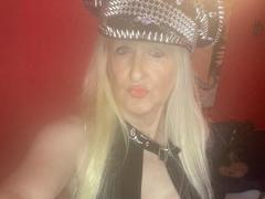 LadyHazel - blond female with  small tits webcam at xLoveCam