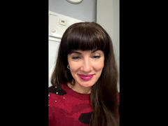 LadyLuxLover from xLoveCam