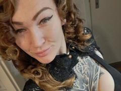 LadyLynn-hot - female webcam at xLoveCam