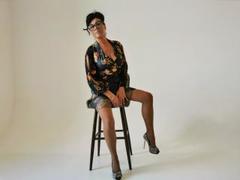 LadyMargo - female with black hair webcam at xLoveCam