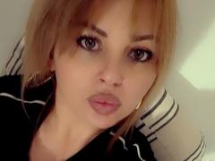 LadyRossane - female webcam at xLoveCam