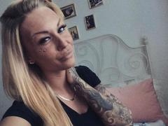 LadyXenia-hot - blond female webcam at xLoveCam