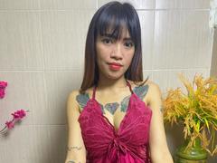 Ladyshammy-hot - female with black hair webcam at xLoveCam