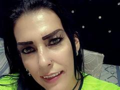 LagaGomez - female webcam at xLoveCam