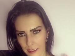 LagaGomez - female webcam at xLoveCam