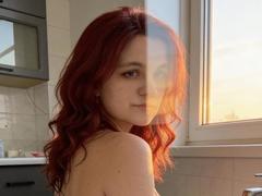 LahomaLoven - female with red hair webcam at xLoveCam