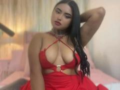 LairaBeamont - female with black hair and  big tits webcam at LiveJasmin