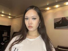 LakendraEytcheson - female with black hair and  big tits webcam at xLoveCam