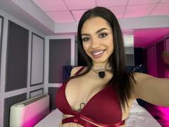 LalaRoze - female with black hair webcam at xLoveCam