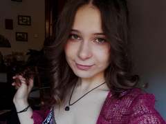 LanaLovely - female webcam at xLoveCam