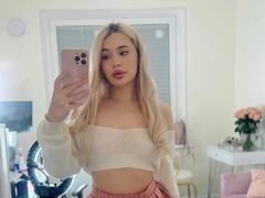 LanaMayse - blond female webcam at xLoveCam
