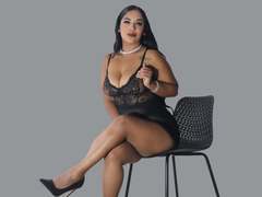 LanaRossel - female with black hair and  big tits webcam at xLoveCam