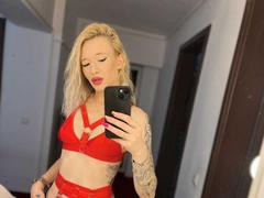 LanaSladkih - blond female webcam at xLoveCam