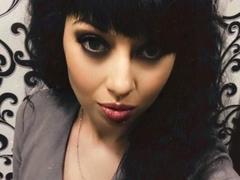LangoriaJoy - female with brown hair webcam at xLoveCam