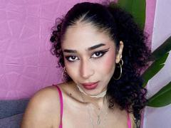 LannaJhonson - female with black hair and  big tits webcam at xLoveCam