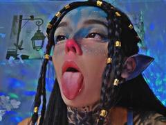 LannieGonzales - female with black hair webcam at xLoveCam