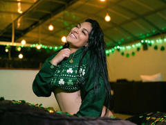 LannyShell - female with black hair webcam at xLoveCam