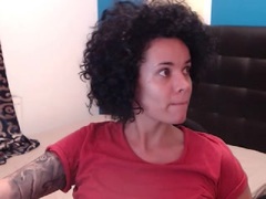 LaraAnne from xLoveCam