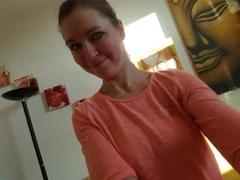LaraColada-hot - female with brown hair webcam at xLoveCam