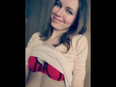 LaraColada-hot - female with brown hair webcam at xLoveCam