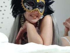 LaraFantasy from xLoveCam