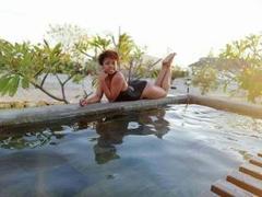 LaraHottLove - female with black hair and  small tits webcam at xLoveCam