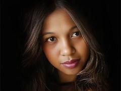 LaraHottLove - female with black hair and  small tits webcam at xLoveCam