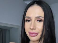 LaraaYah - female with black hair and  big tits webcam at xLoveCam